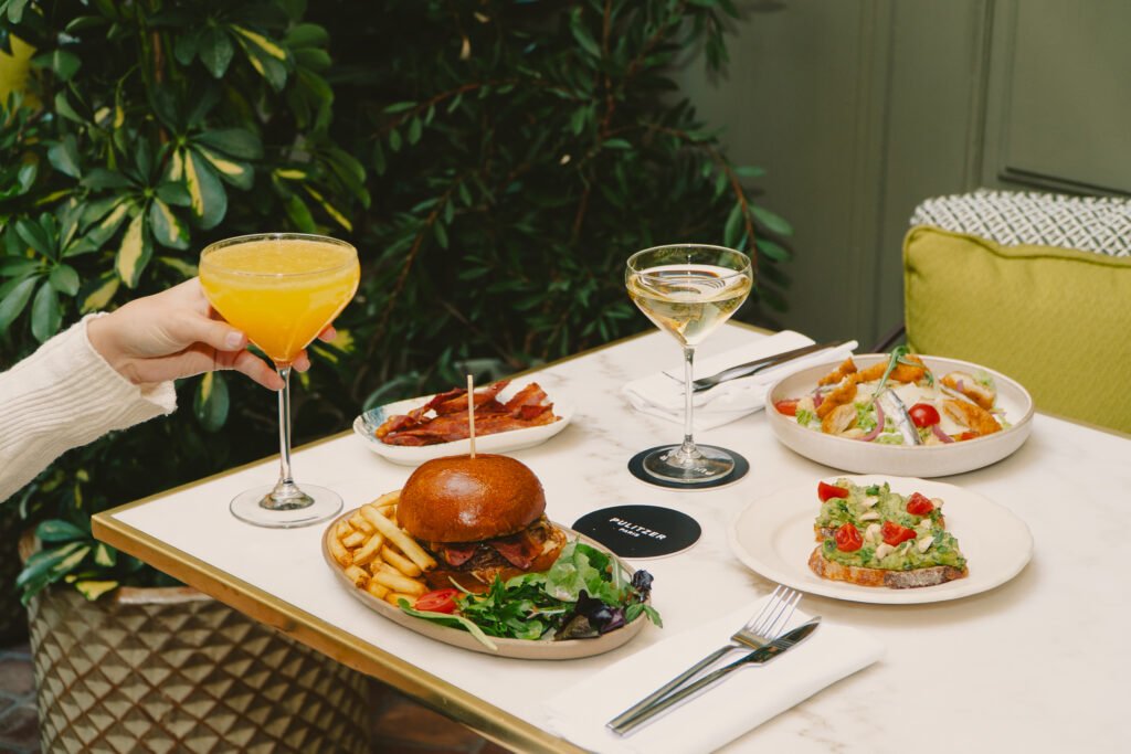 Le Patio de Pulitzer París: un escondite con sabor mediterráneo en el corazón de la ciudad